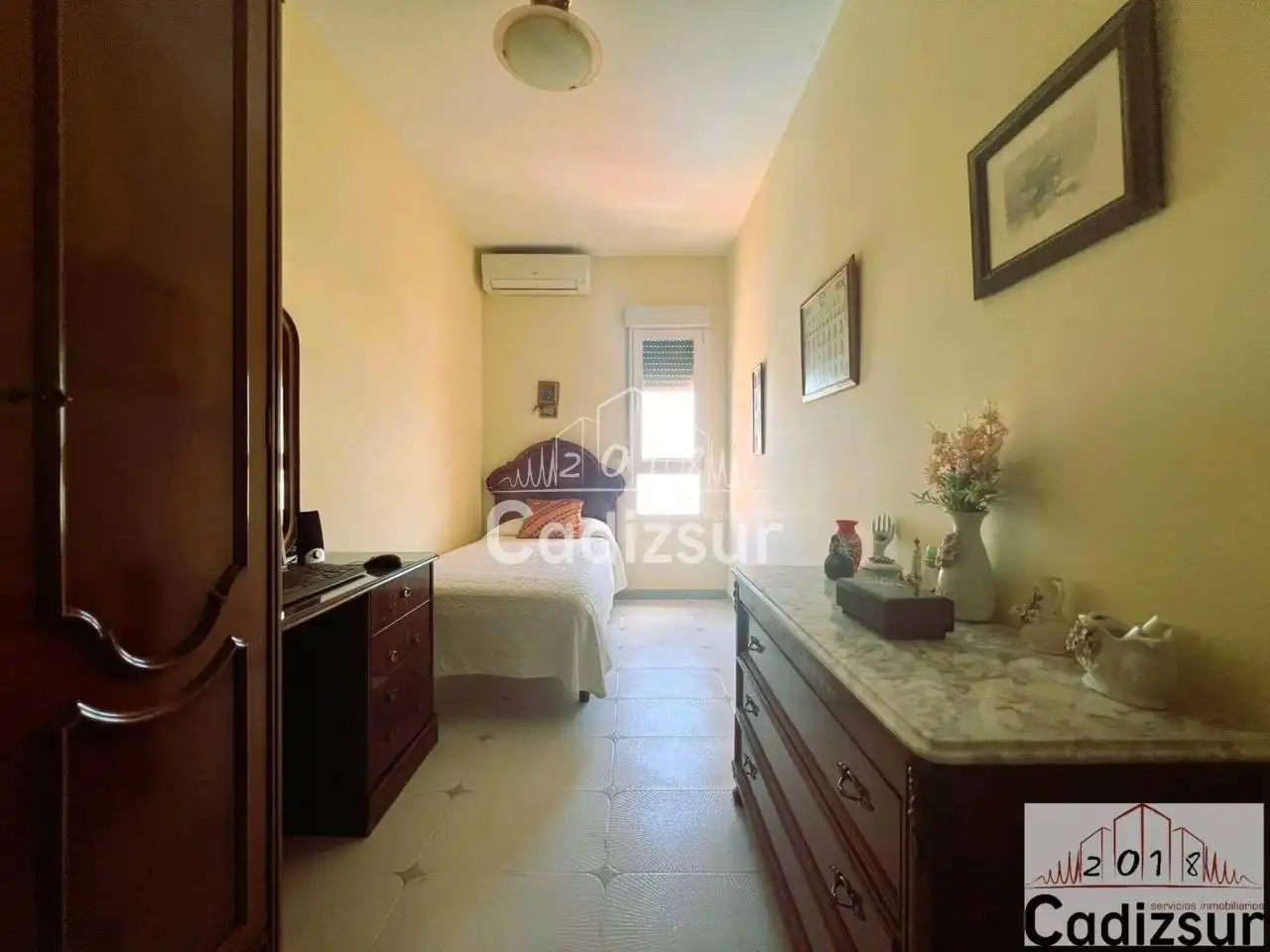 Habitación de Piso en venta en Cádiz con Aire acondicionado y Amueblado