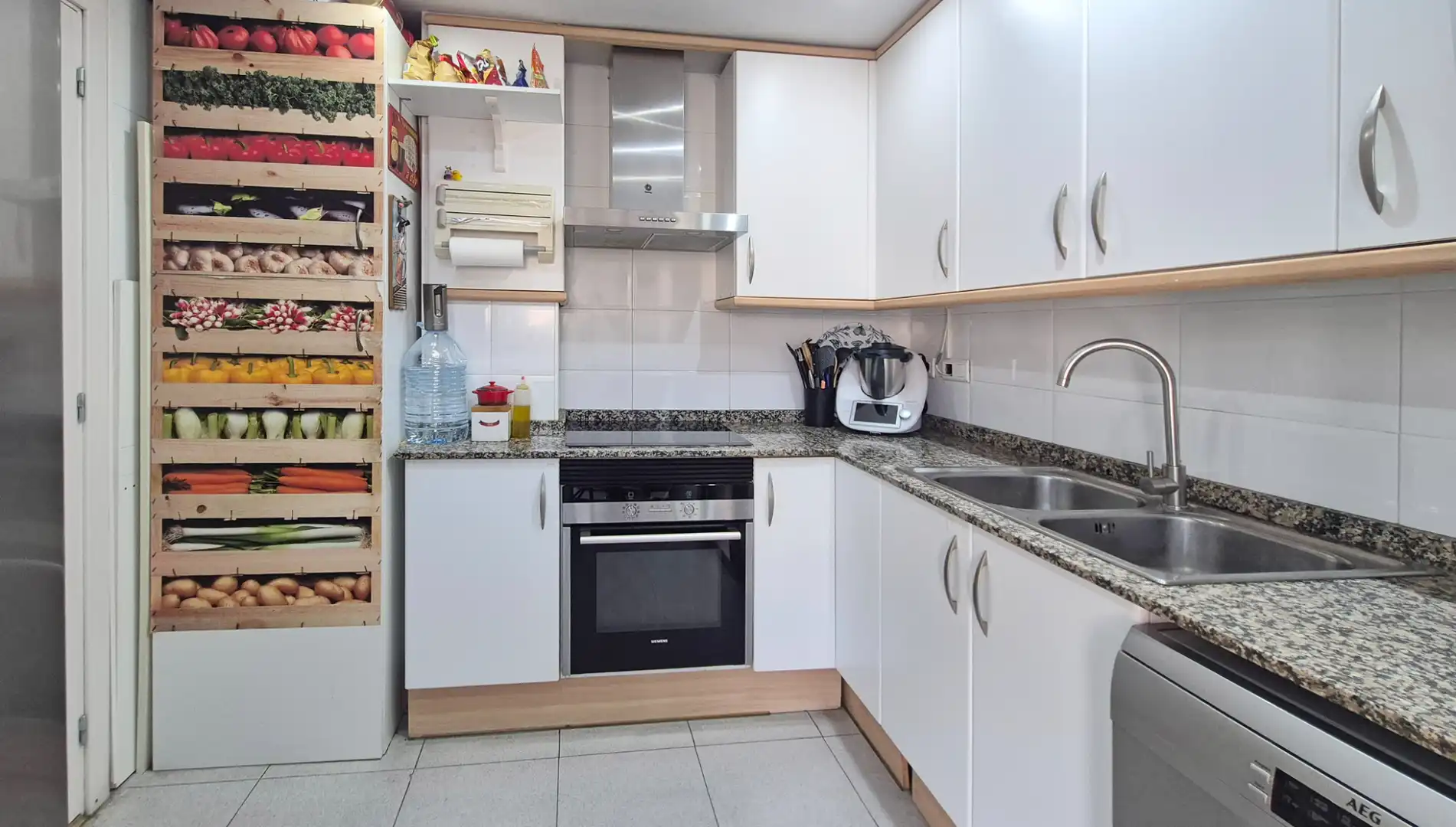 Cocina de Dúplex en venta en Molins de Rei con Aire acondicionado, Calefacción y Terraza