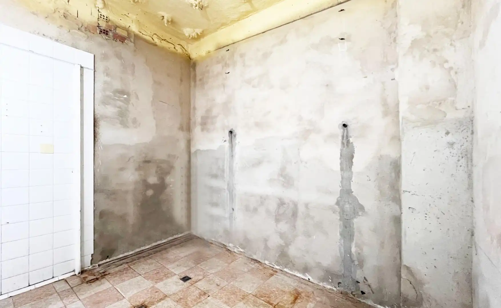 Bathroom of Commercial properties for sale in Cádiz