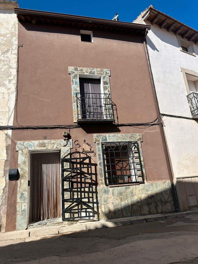 Exterior view of Country house for sale in Mazuecos  with Heating, Private garden and Furnished