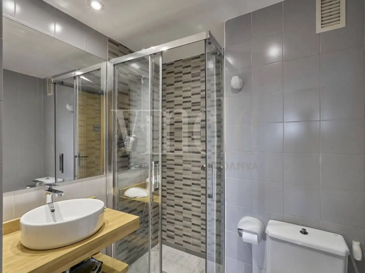 Badezimmer von Maisonette zum Verkauf in Puigcerdà mit Heizung, Parkett und Terrasse