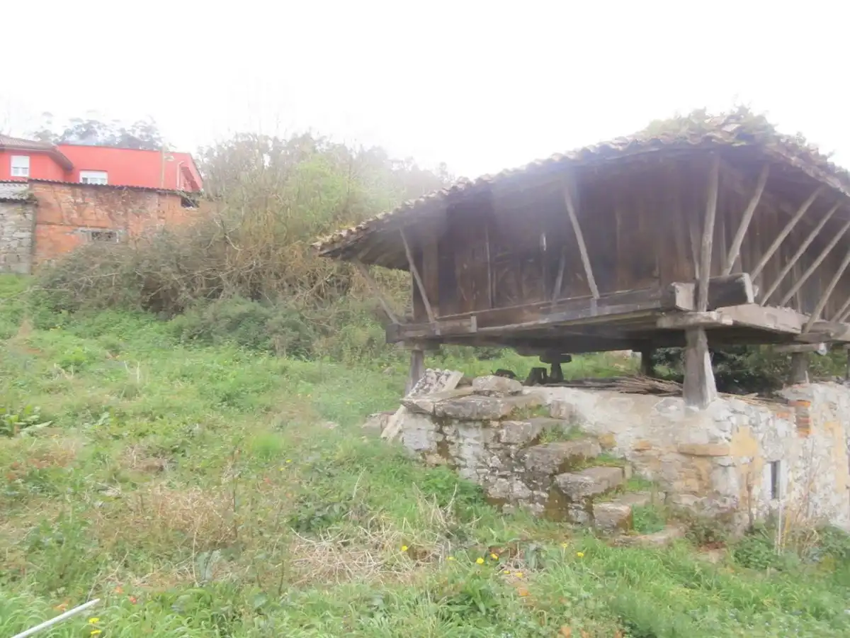 Casa amb jardí en venda a Candamo, imagen 8