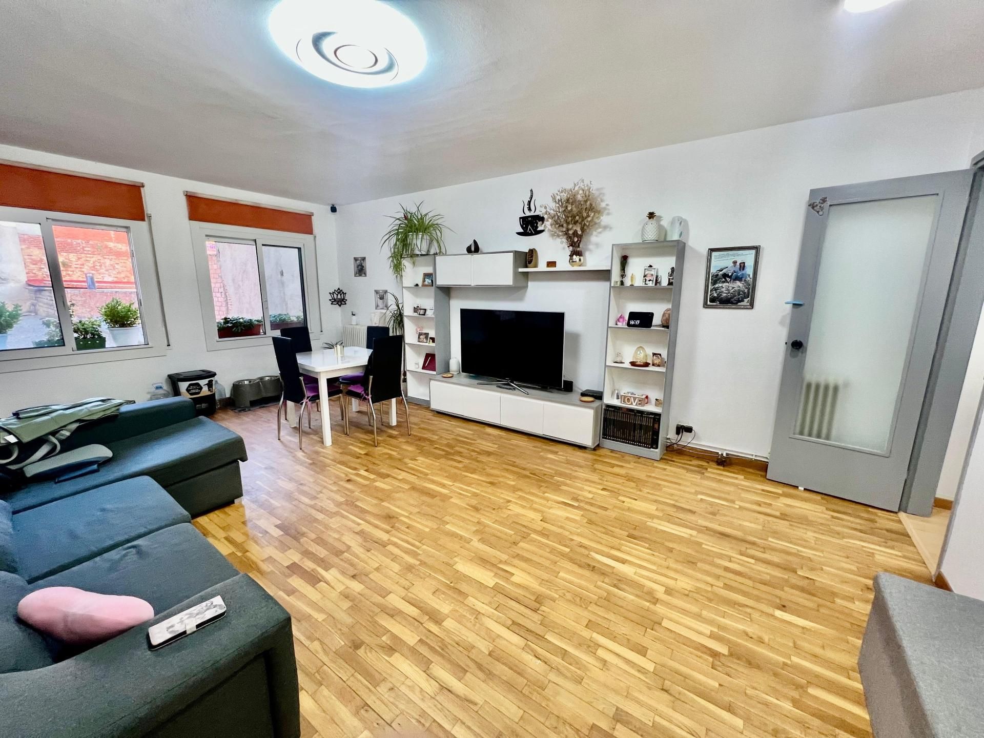 Sala d'estar de Pis en venda en Santa Coloma de Farners amb Terrassa i Balcó