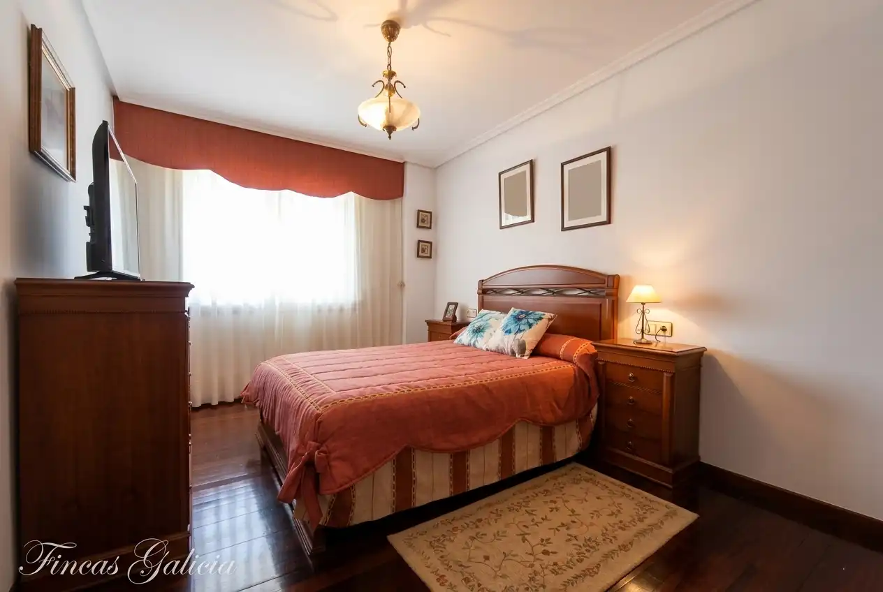 Habitación de Casa adosada en venta en Verín con Calefacción, Jardín privado y Terraza