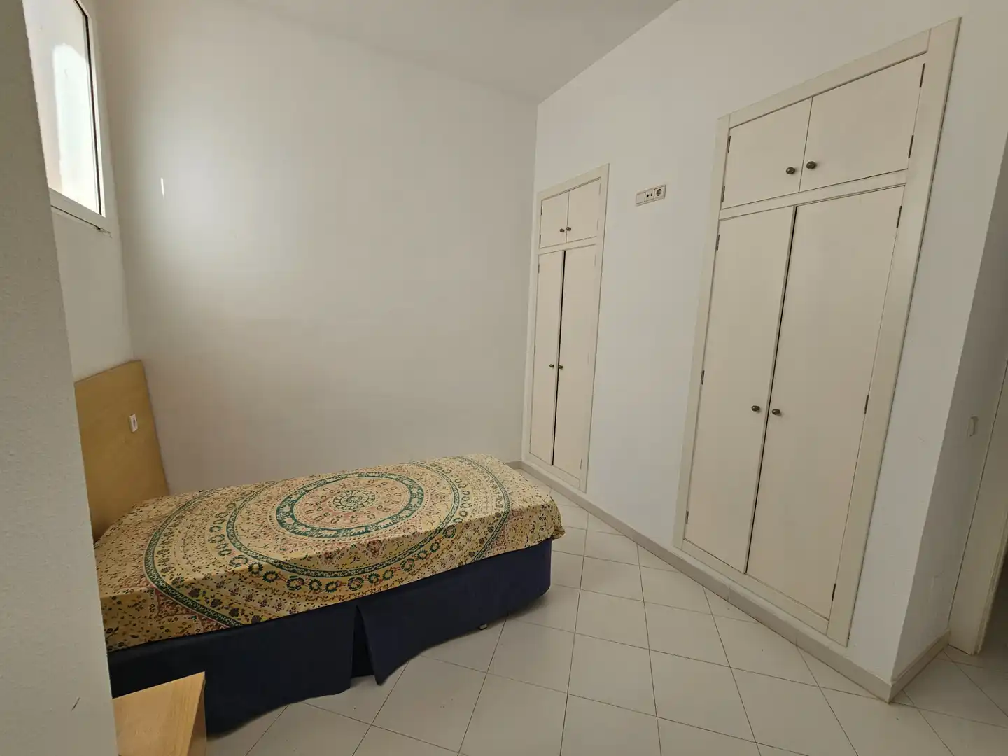 Dormitori de Apartament en venda en La Manga del Mar Menor amb Piscina comunitària