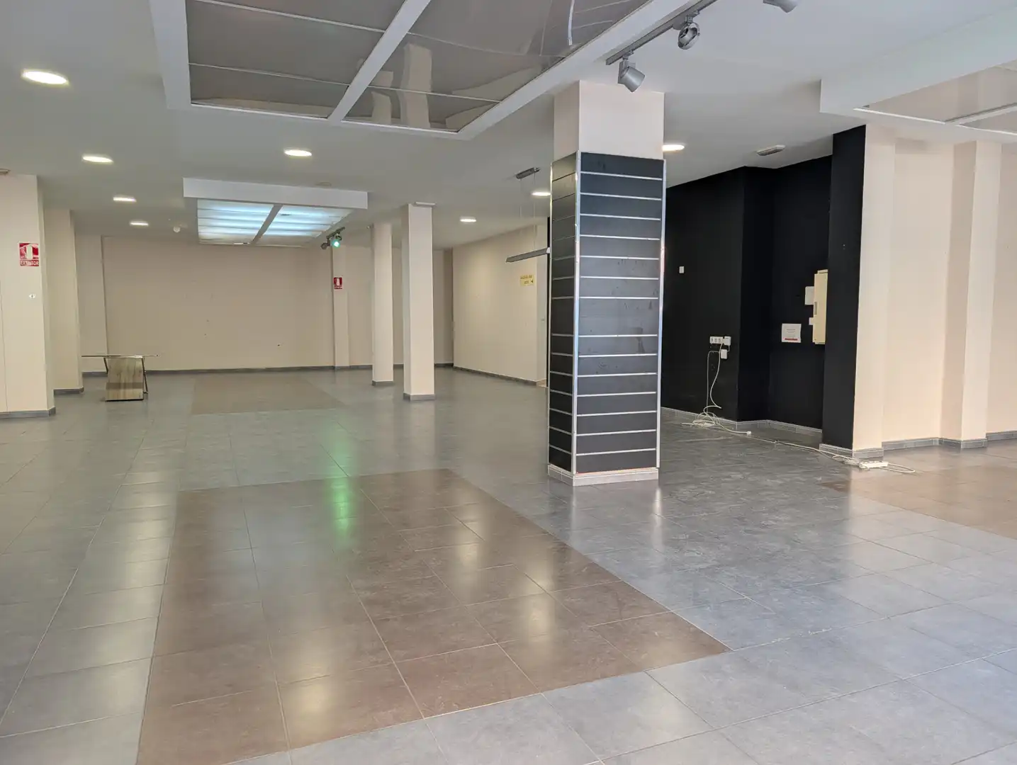 Locale commerciale in vendita a Puerto de Sagunto, imagen 6