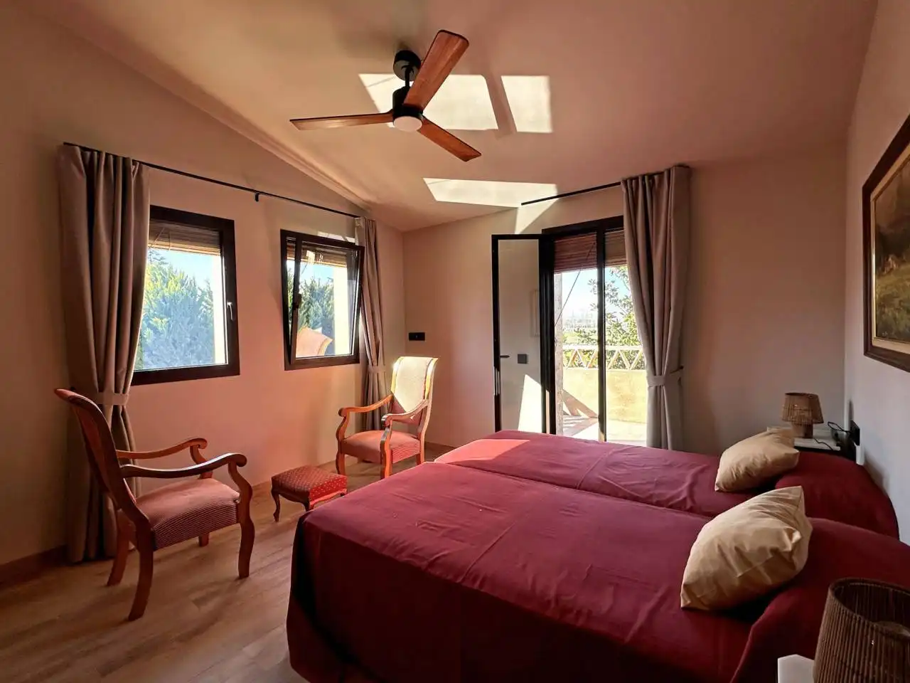 Habitación de Casa o chalet de alquiler en La Tallada d'Empordà con Aire acondicionado, Calefacción y Jardín privado