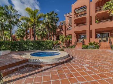 Piso con ascensor en venta en Nueva Andalucía
