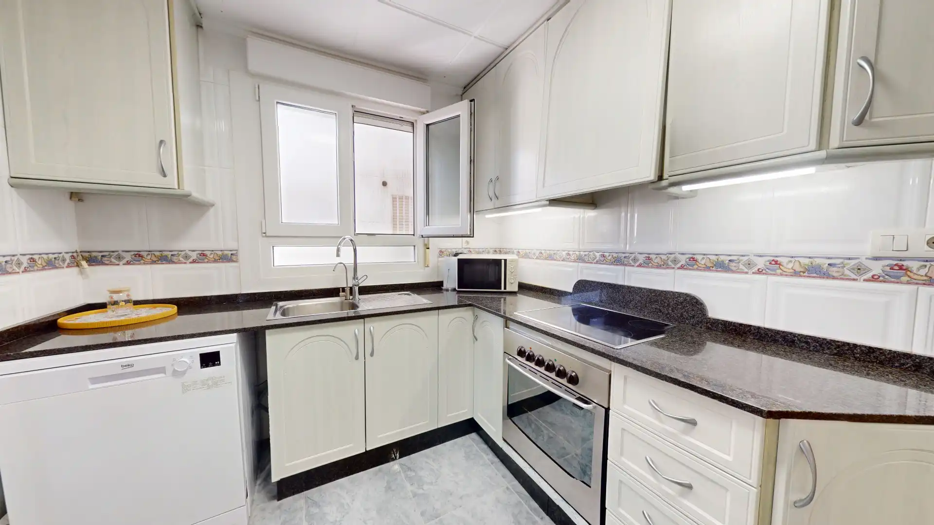 Appartamento con terrazza in vendita a Avenida José Martinez González, imagen 8