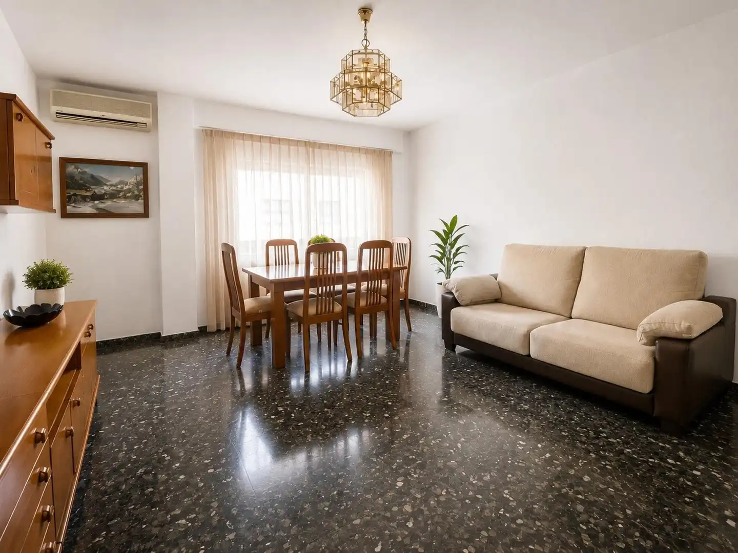 Sala de estar de Piso en venta en Xirivella con Aire acondicionado, Calefacción y Terraza