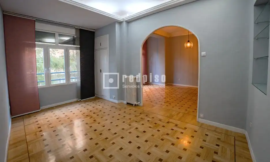 Habitación de Piso en venta en Madrid con Calefacción y Amueblado