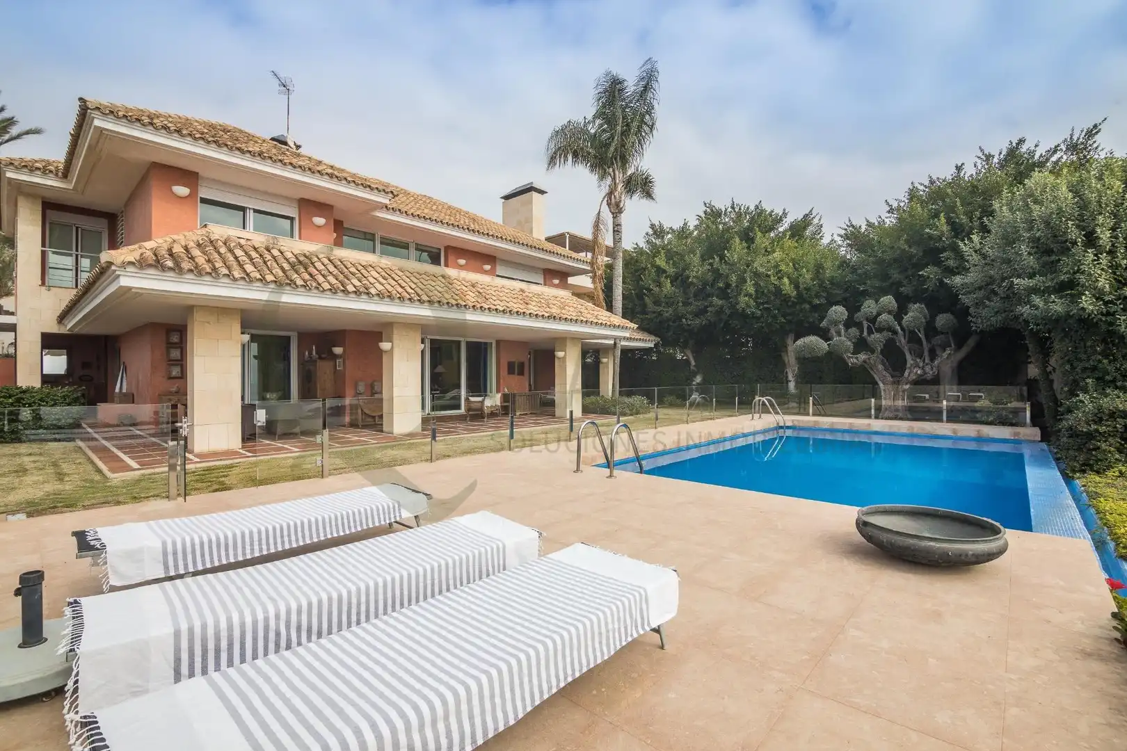 Jardí de Casa o xalet en venda en Alicante / Alacant amb Calefacció, Jardí privat i Terrassa