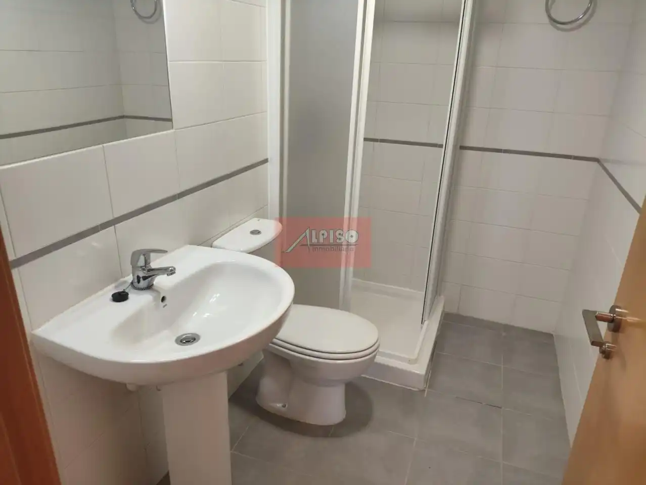 Badezimmer von Wohnung zum Verkauf in Ourense Capital  mit Heizung und Möbliert