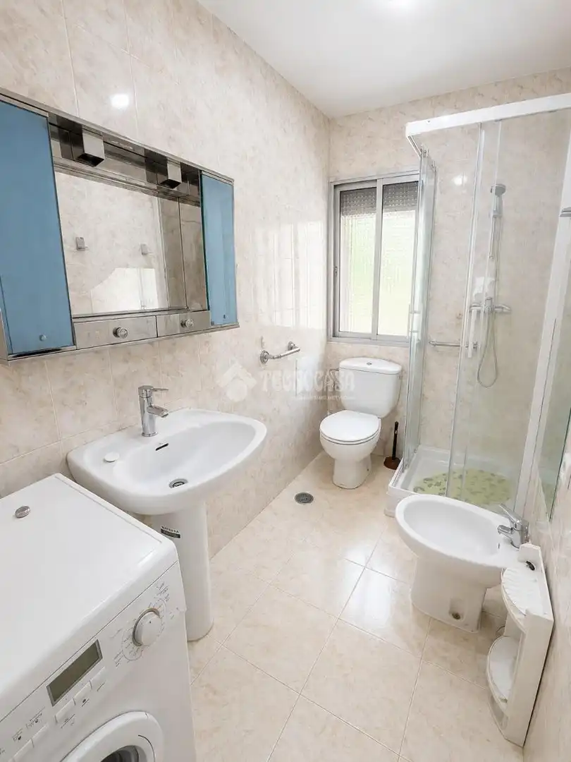 Bathroom of Flat for sale in Madrid  with Terrace
