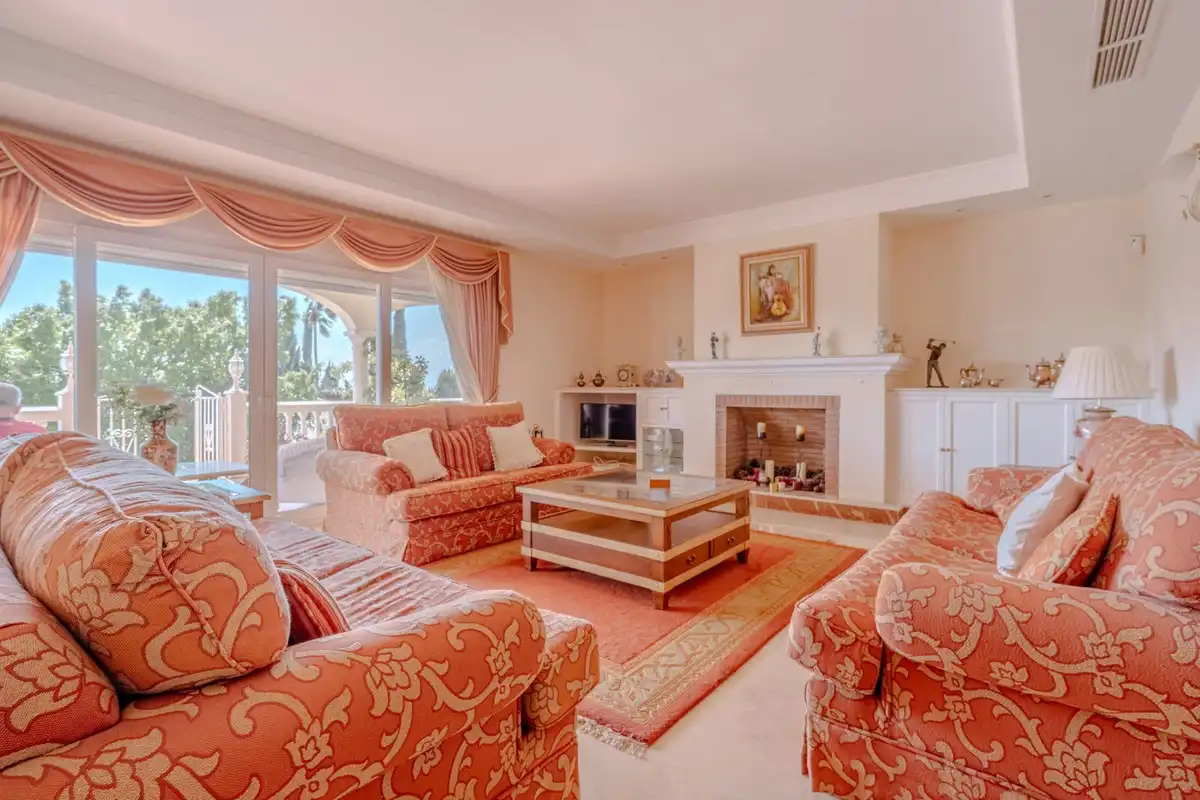 Casa con piscina en venta en Estepona - Estepona,Paraiso,Calle Hortensia, imagen 3