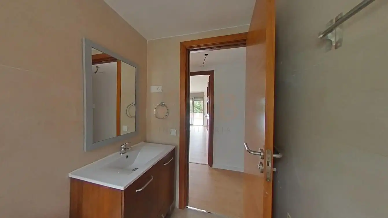 Piso en venta en Castelldefels con Piscina comunitaria