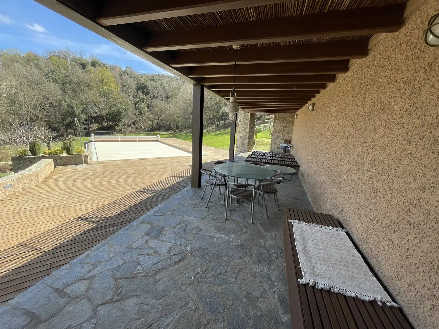 Casa rústica con terraza en venta en Sant Joan Les Fonts, imagen 5