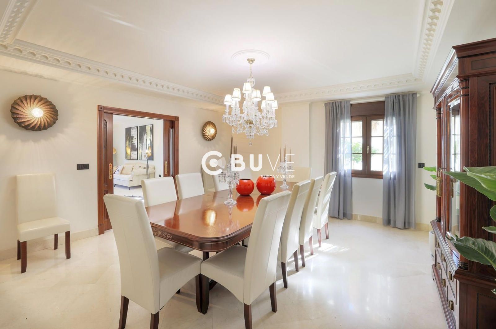 Menjador de Casa o xalet de lloguer en Tomares amb Aire condicionat, Calefacció i Jardí privat