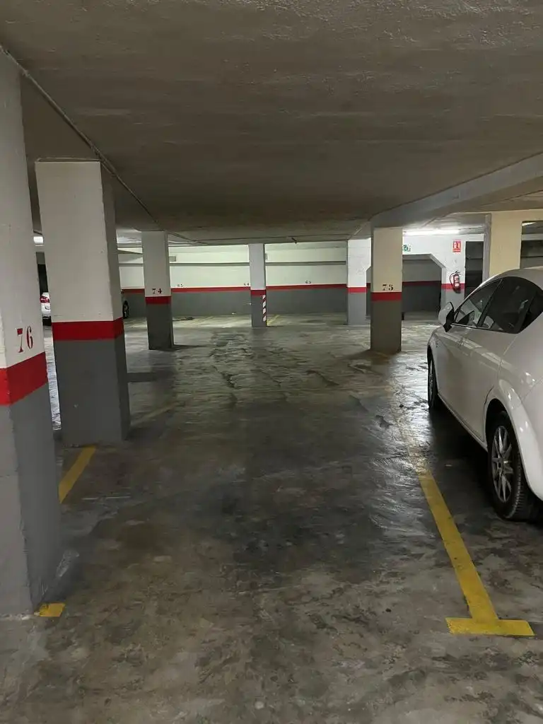 Parkplatz zum Verkauf in Avenida CARRILET, imagen 4