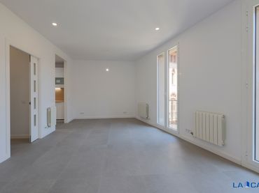 Appartamento con balcone in vendita a Ripoll