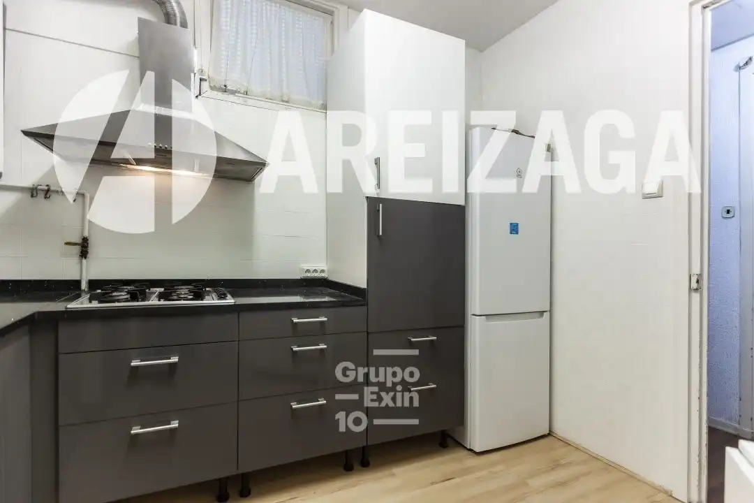 Cocina de Piso en venta en Donostia - San Sebastián  con Calefacción y Balcón
