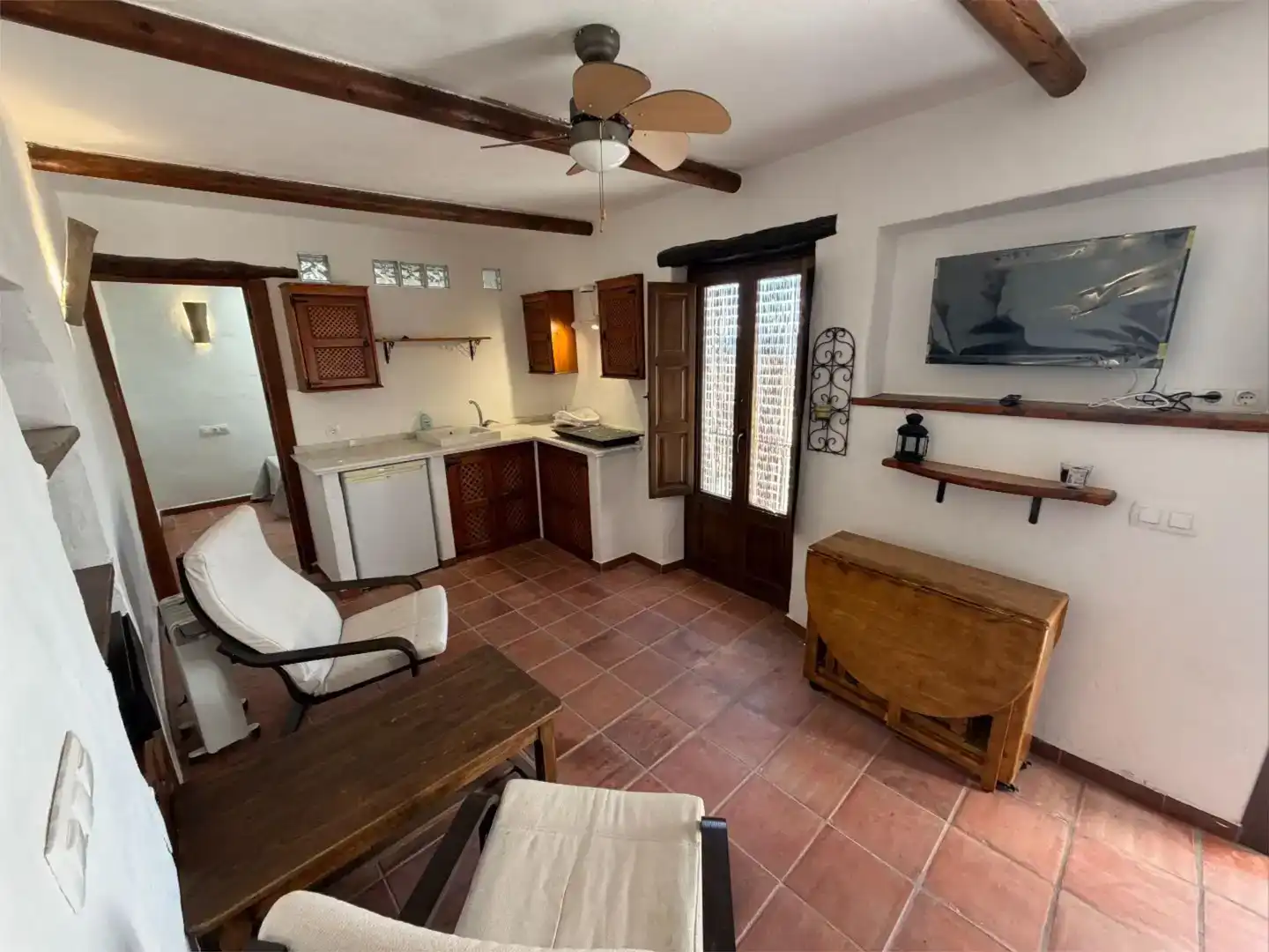 Wohnzimmer von Wohnung zur Miete in Salares mit Möbliert