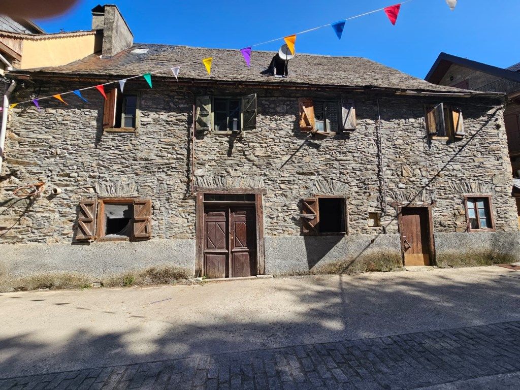 Exterior view of House or chalet for sale in Es Bòrdes