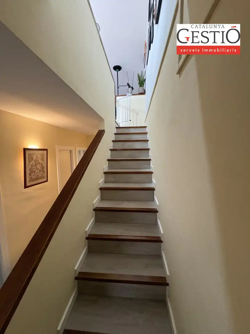 Einfamilien-Reihenhaus zum Verkauf in Corbera de Llobregat mit Heizung, Privatgarten und Terrasse