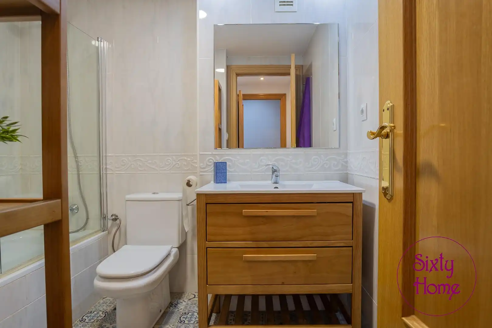 Bathroom of Flat for sale in Zaragoza  with Air Conditioner, Heating and Terrace