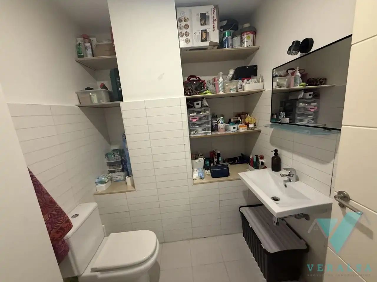 Bany de Loft en venda en San Sebastián de los Reyes amb Aire condicionat