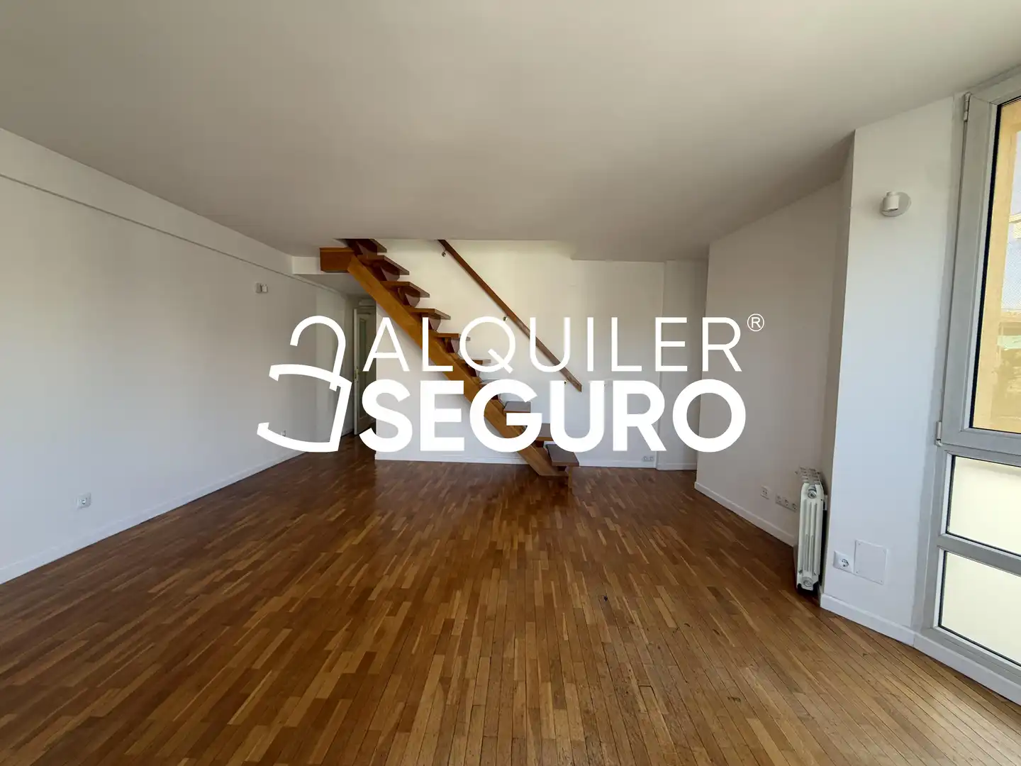 Living room of Attic for rent in Torrelodones  with Air Conditioner, Heating and Terrace