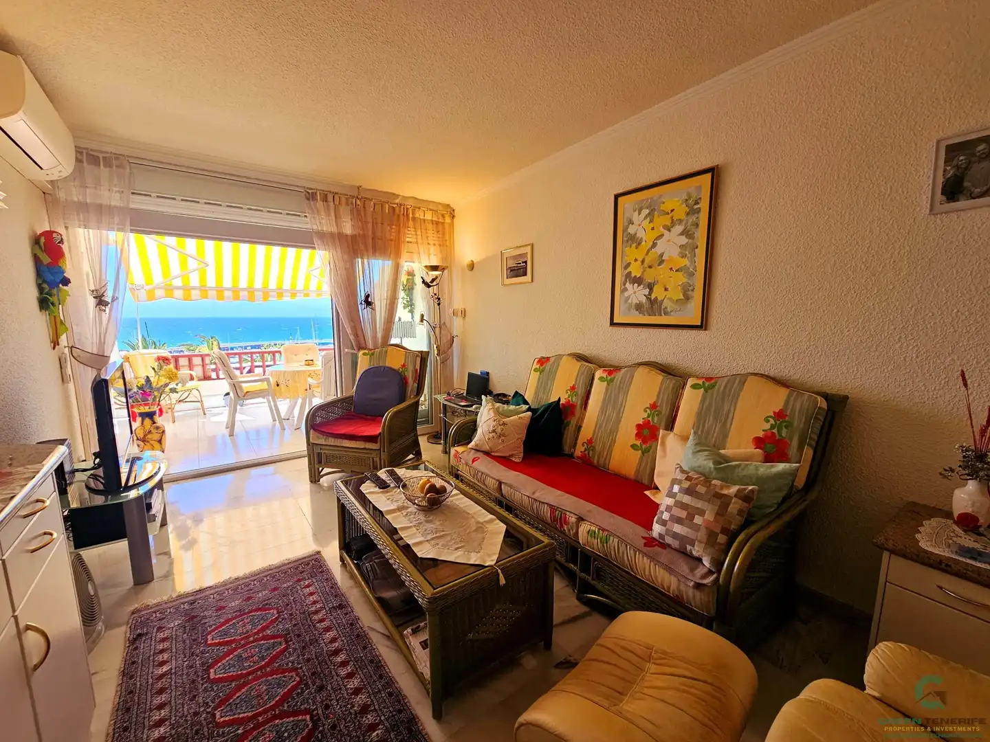 Sala de estar de Piso en venta en Adeje con Aire acondicionado, Terraza y Piscina