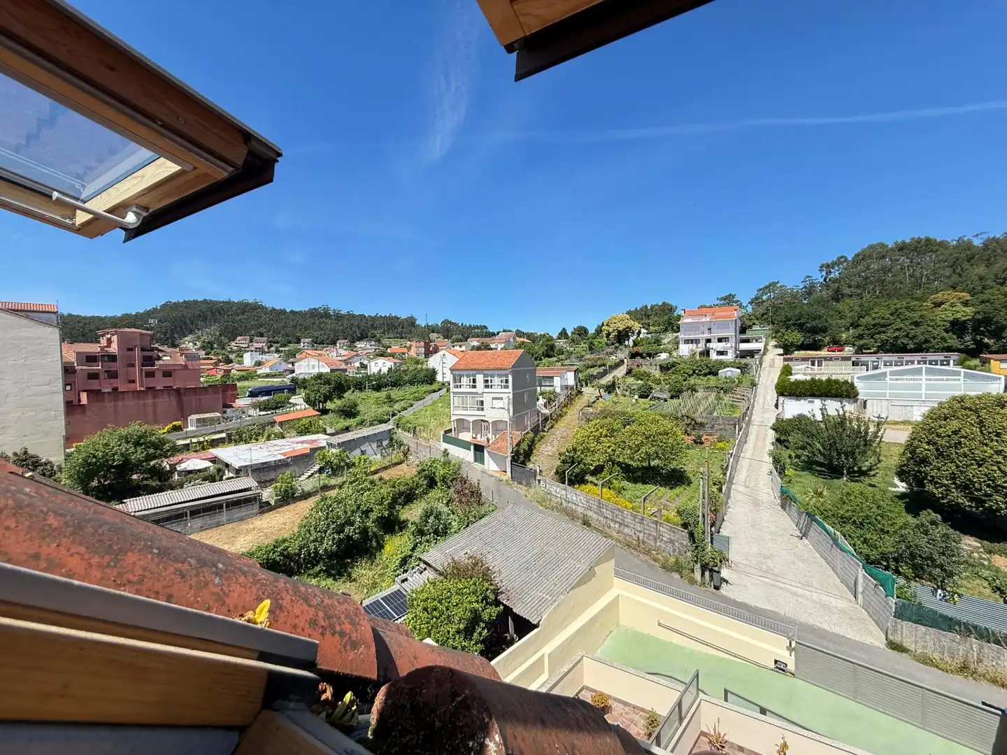 Außenansicht von Wohnungen zum Verkauf in O Grove   mit Heizung, Terrasse und Abstellraum