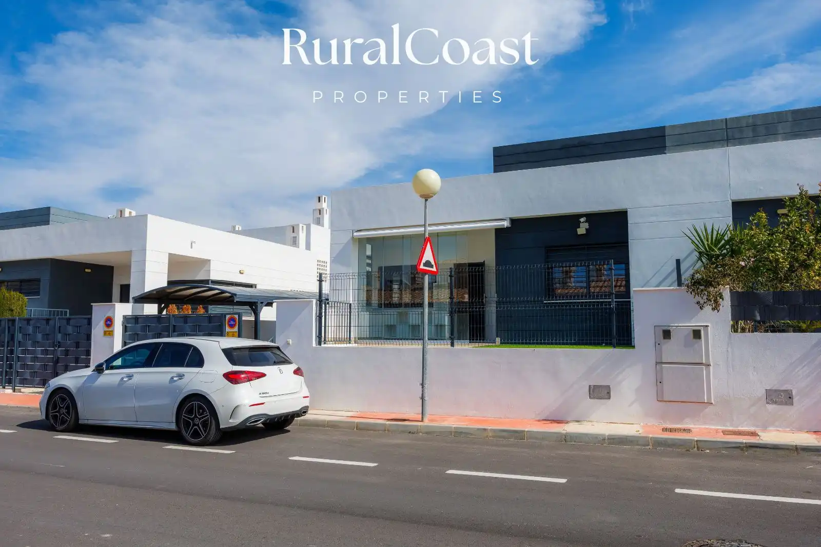 Vista exterior de Casa adosada en venta en Busot con Aire acondicionado, Calefacción y Terraza