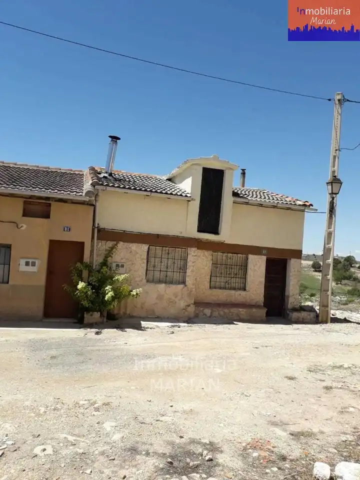 Exterior view of Country homes for sale in Fuentelcésped