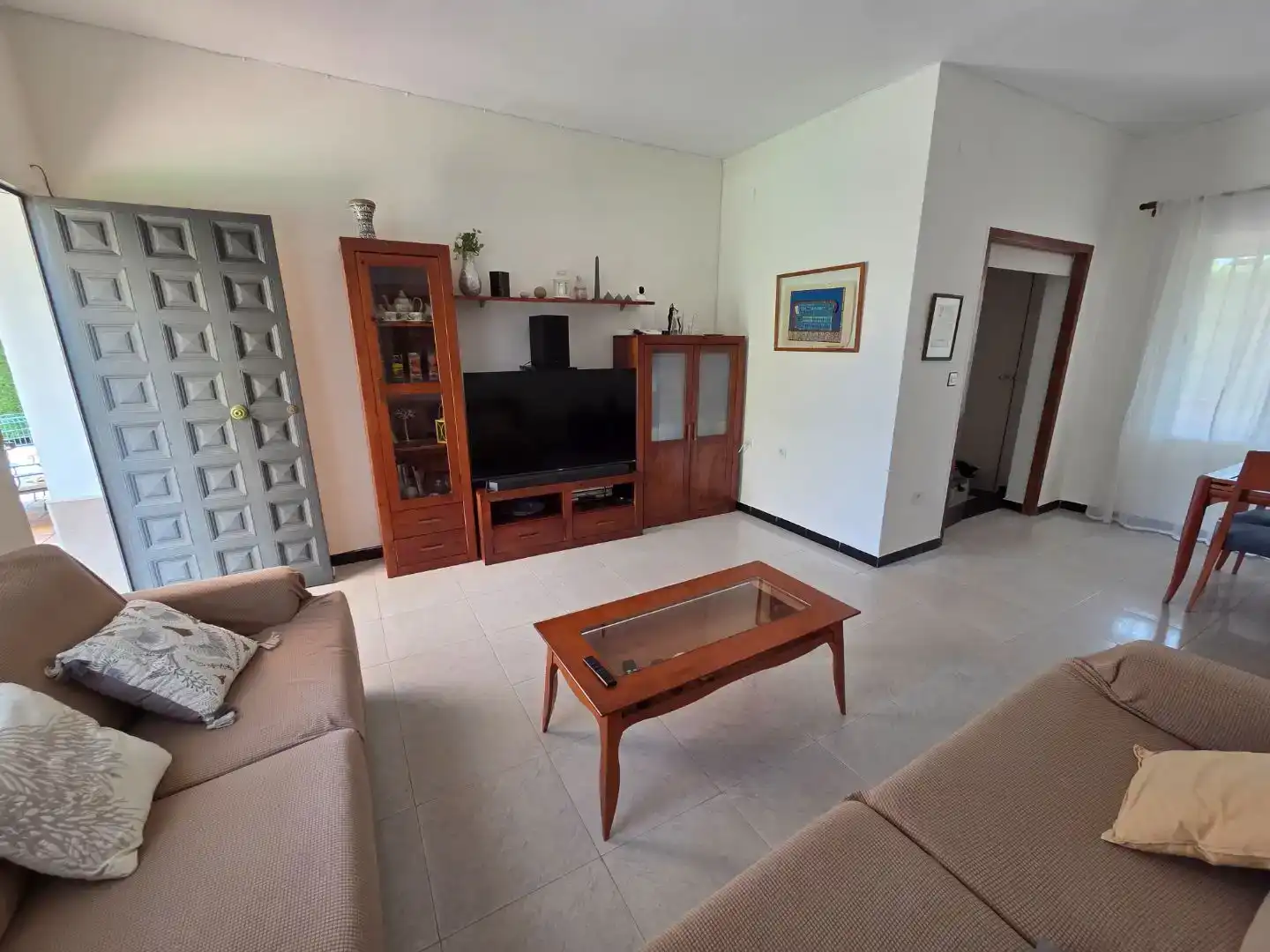 Sala d'estar de Casa o xalet en venda en Espartinas amb Aire condicionat i Piscina