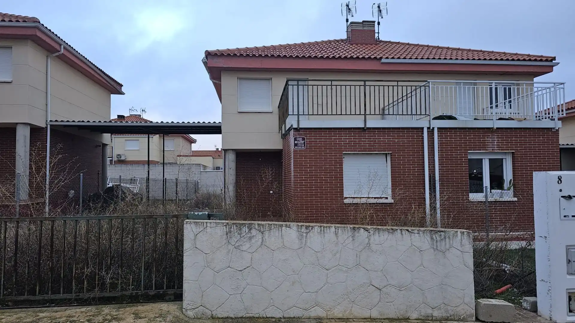 Casa adosada en venda a Isabel La Catolica, 8, Villaverde de Medina