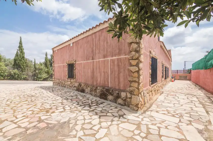 Vista exterior de Casa o xalet en venda en Tibi amb Aire condicionat, Piscina i Moblat