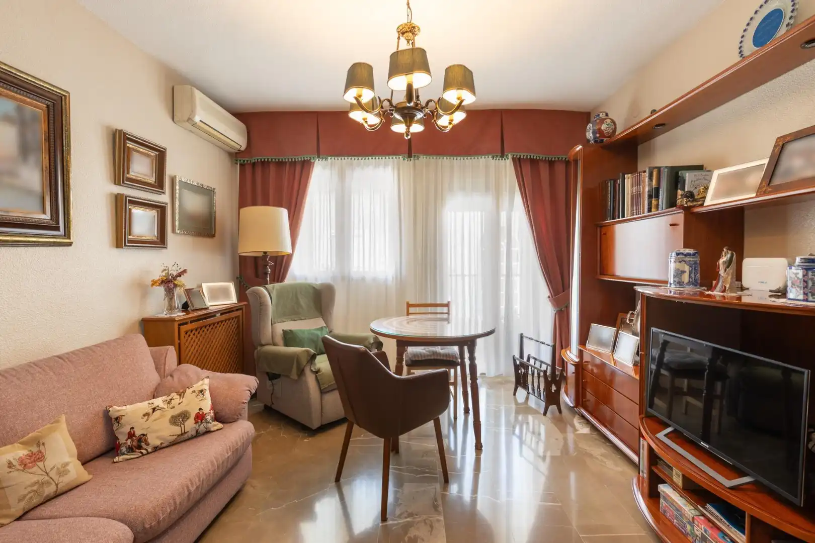 Wohnzimmer von Wohnung zum Verkauf in Albolote mit Klimaanlage, Heizung und Balkon