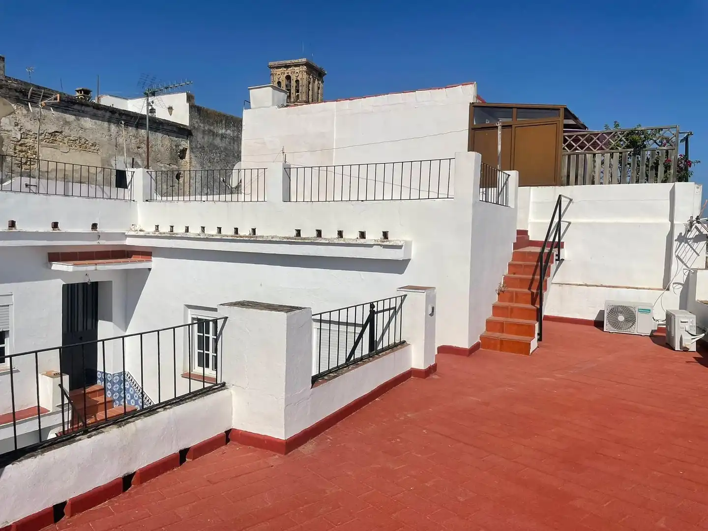 Vista exterior de Pis en venda en Arcos de la Frontera amb Moblat