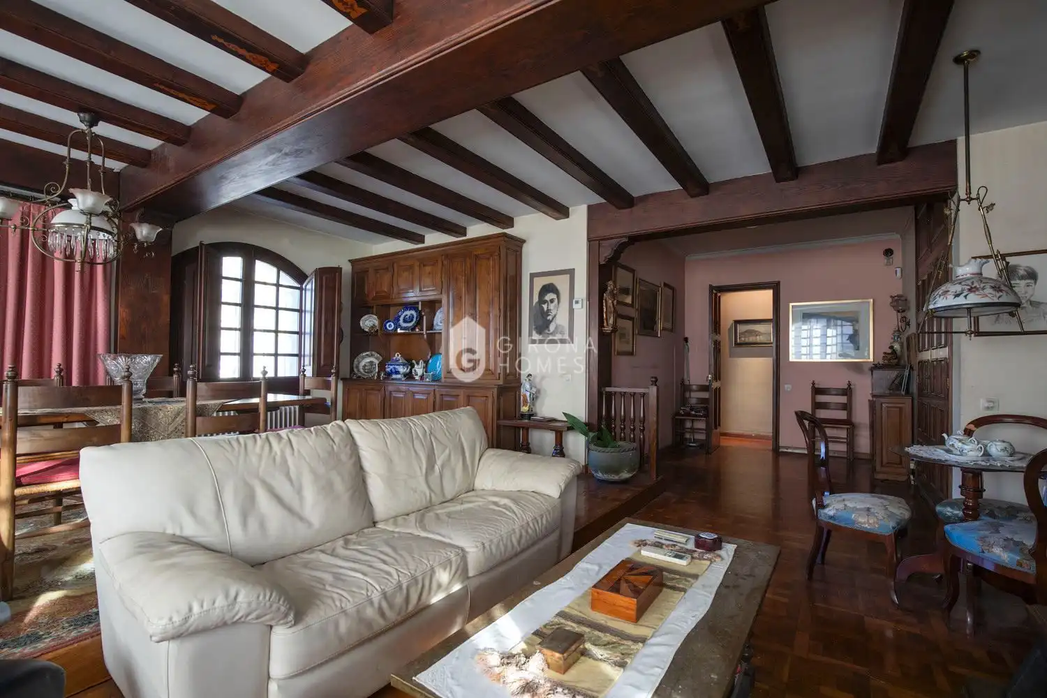 Sala de estar de Casa o chalet en venta en Girona con Aire acondicionado, Calefacción y Jardín privado