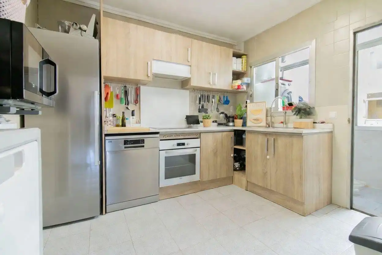 Cocina de Piso en venta en Valencia con Aire acondicionado, Trastero y Balcón