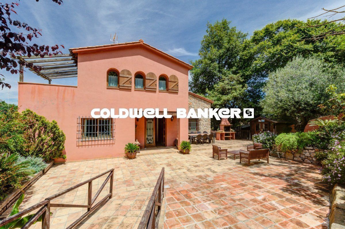 Exterior view of House or chalet for sale in  Barcelona Capital  with Air Conditioner, Heating and Private garden