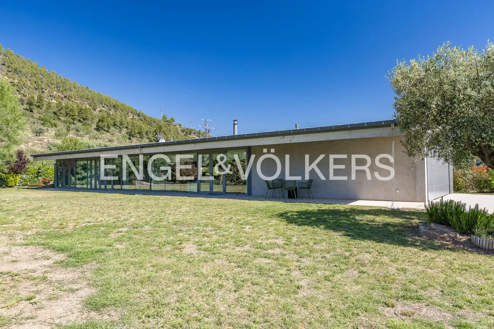 Vista exterior de Casa o xalet en venda en Callús amb Calefacció, Jardí privat i Terrassa