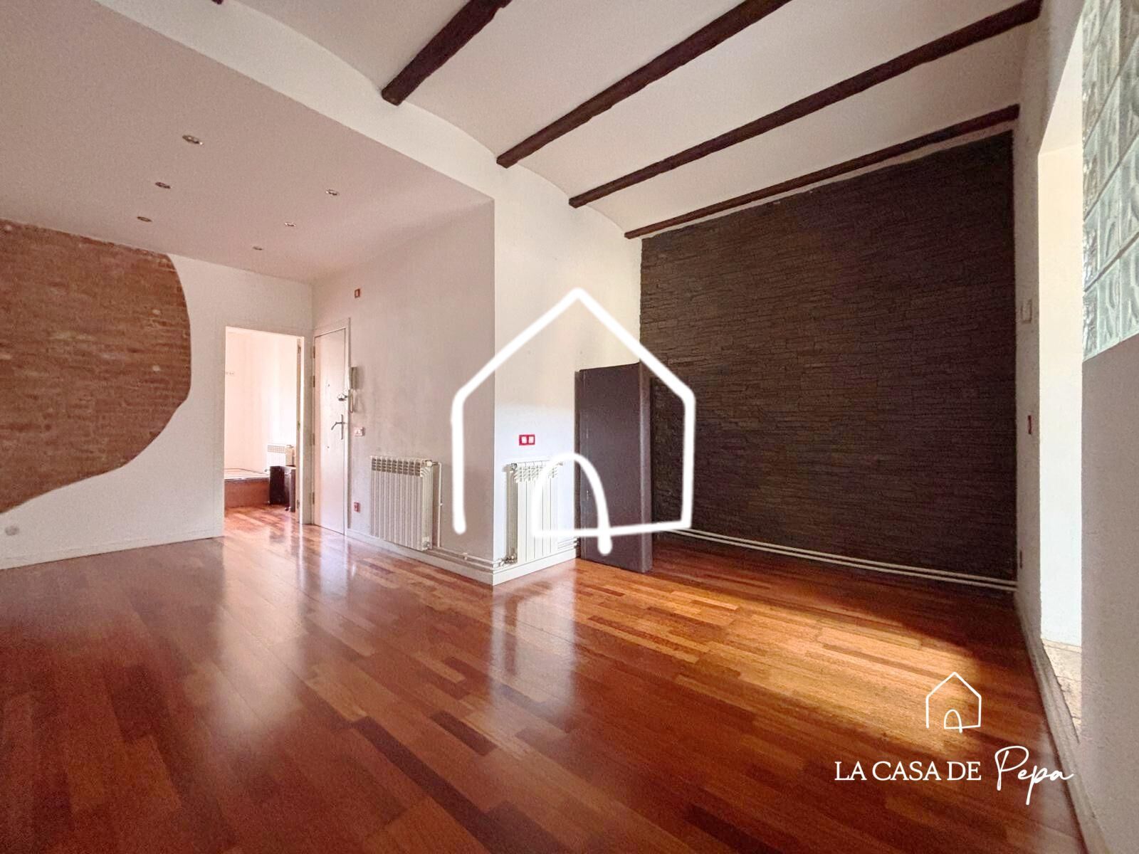 Exterior view of Flat for sale in Sant Boi de Llobregat  with Air Conditioner, Heating and Parquet flooring