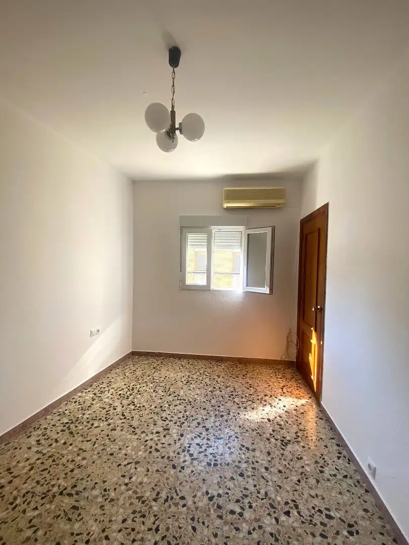 Flat with terrace for sale in Trujillanos, imagen 2