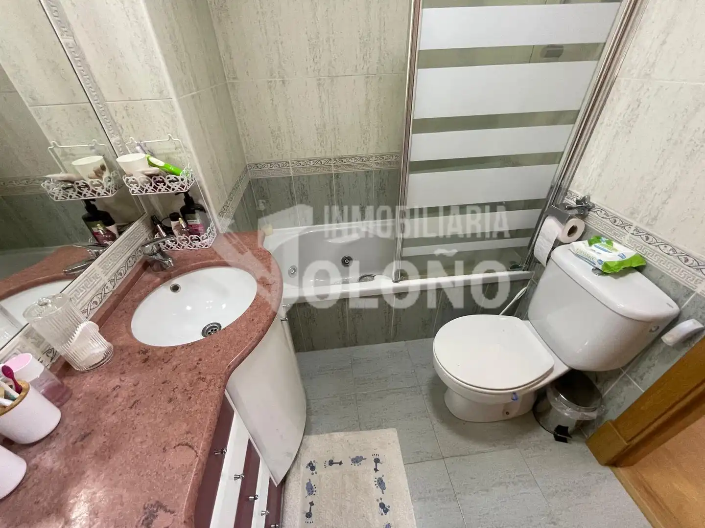 Bany de Casa adosada en venda en Alesanco amb Calefacció, Jardí privat i Parquet