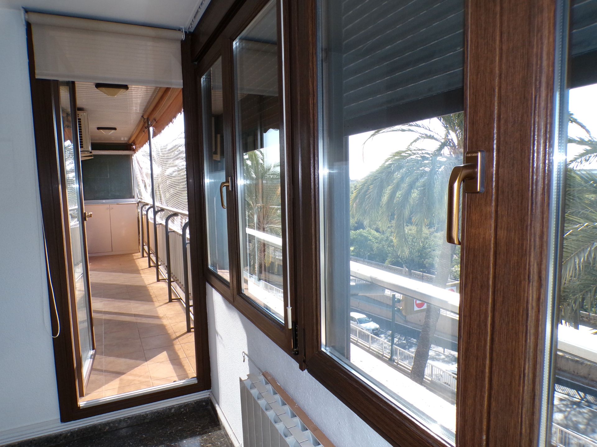 Flat for sale in  Valencia Capital  with Air Conditioner, Heating and Oven