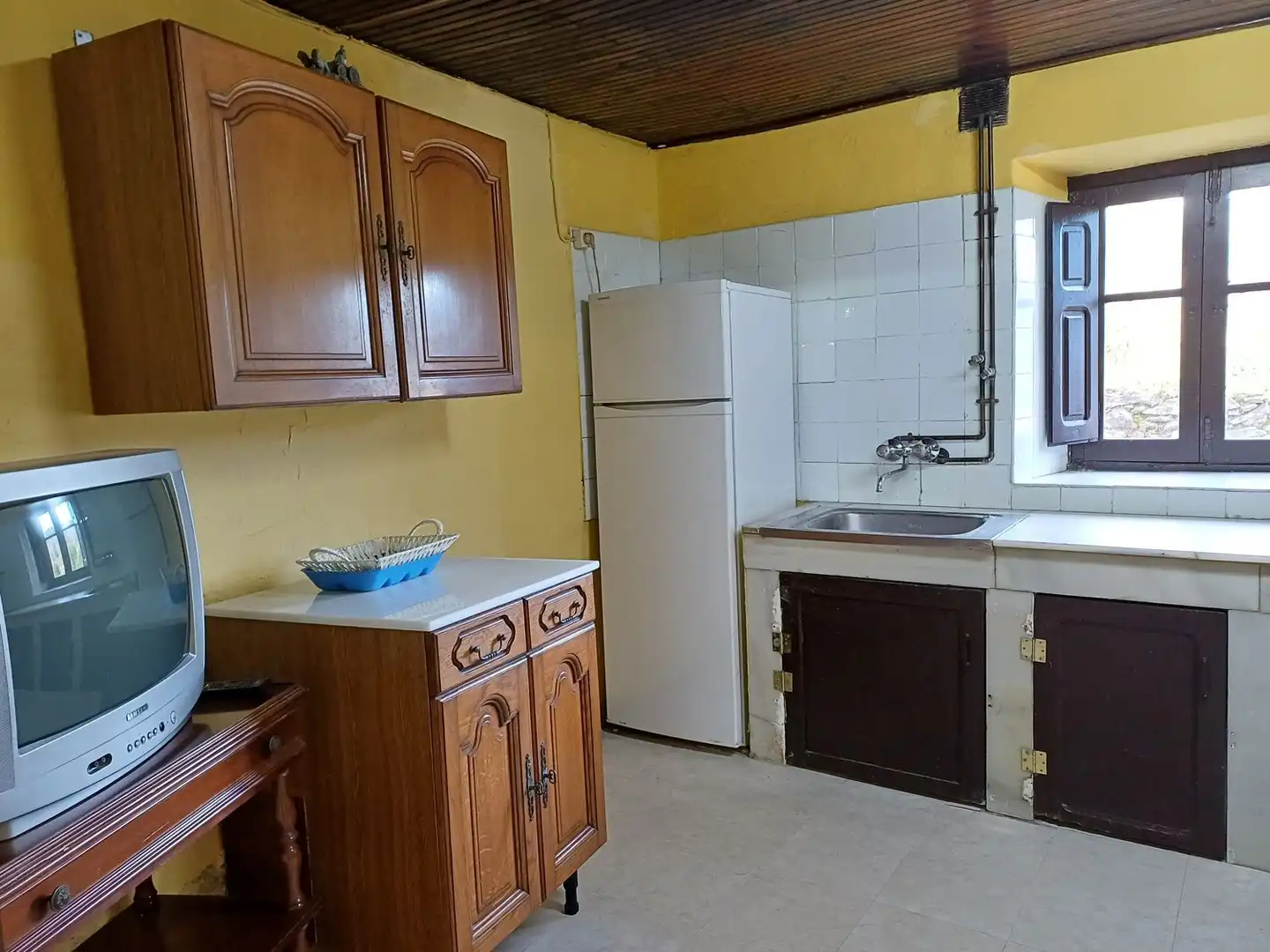 Cuina de Casa o xalet en venda en Illas amb Terrassa, Traster i Piscina