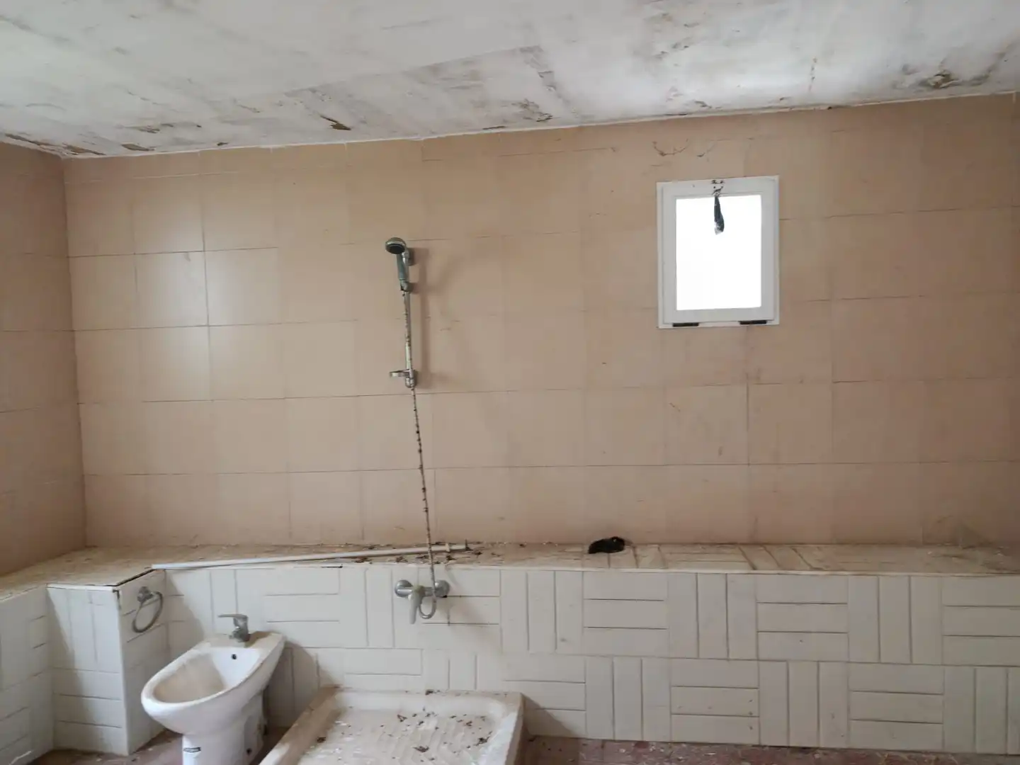 Baño de Casa adosada en venta en Vallés con Jardín privado y Terraza